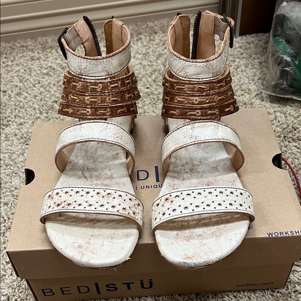 BED|STU Women's Sandals in Cream and Tan
